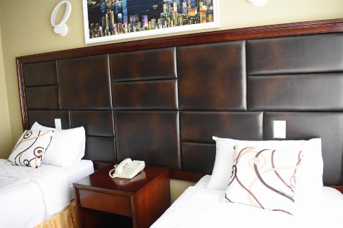 The Queens Hotel image 14