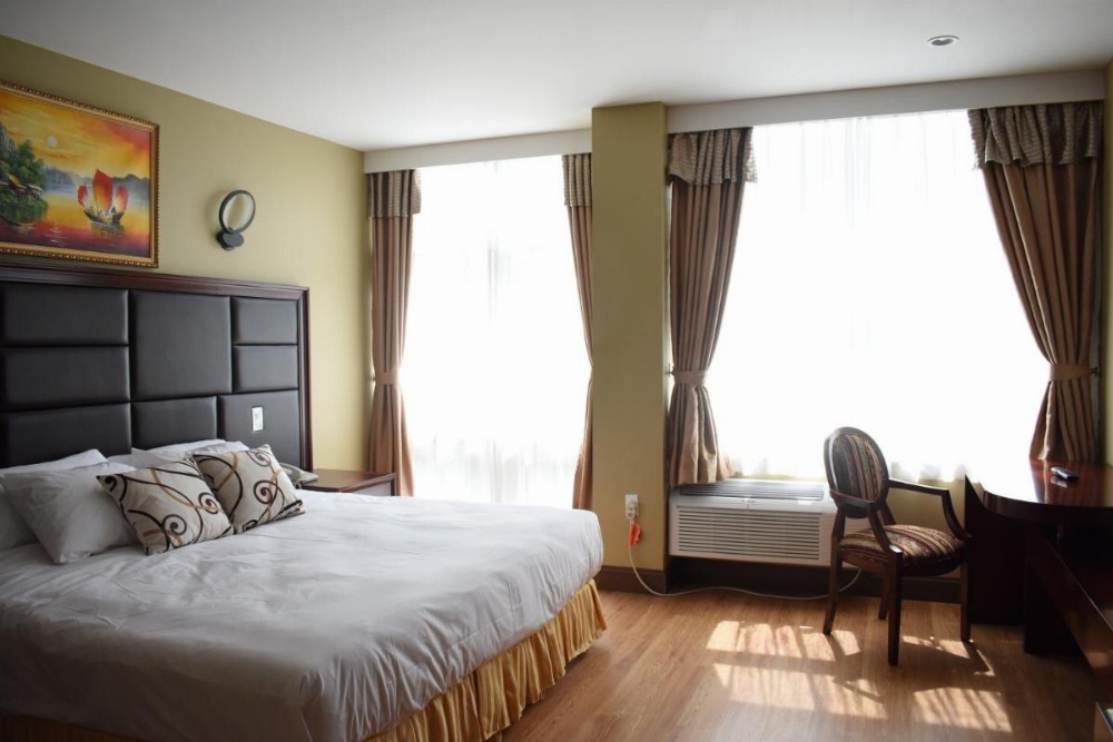 The Queens Hotel Image 17